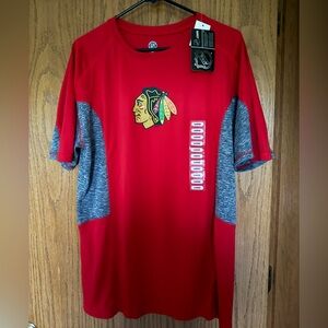 Chicago Blackhawks men’s t-shirt, large. NWT
